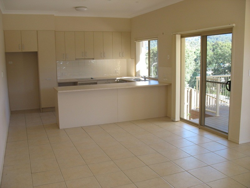 2/9 Wendy Court, Upper Coomera QLD 4209