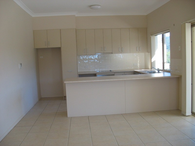 2/9 Wendy Court, Upper Coomera QLD 4209