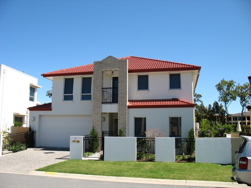 17 Valetta Crescent, Varsity Lakes QLD 4227