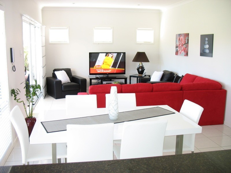 17 Valetta Crescent, Varsity Lakes QLD 4227