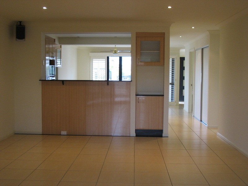 2/4 Heights Drive, Robina QLD 4226