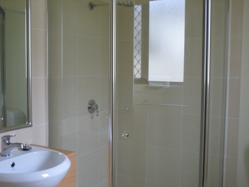 2/4 Heights Drive, Robina QLD 4226