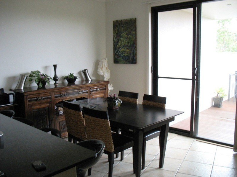 3/8 Blue Ridge Crescent, Varsity Lakes QLD 4227