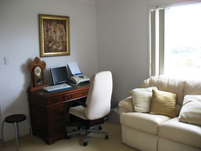 3/8 Blue Ridge Crescent, Varsity Lakes QLD 4227