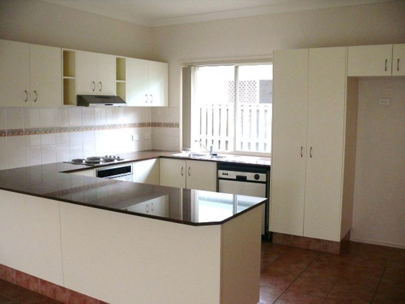 42 Majorca Crescent, Varsity Lakes QLD 4227