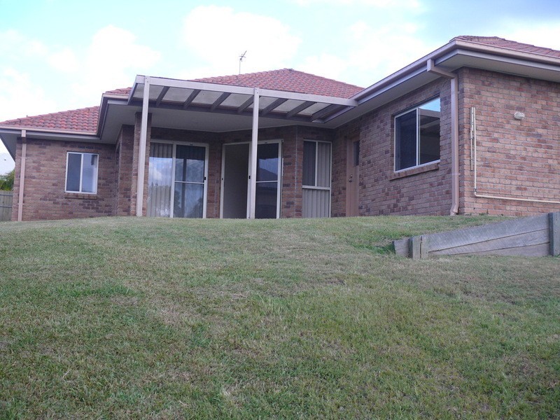 42 Majorca Crescent, Varsity Lakes QLD 4227