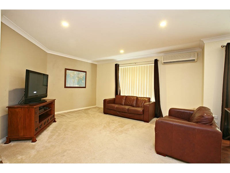 6 Goldwater Drive, Robina QLD 4226