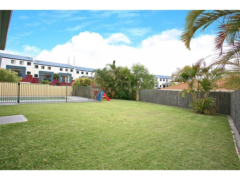 6 Goldwater Drive, Robina QLD 4226