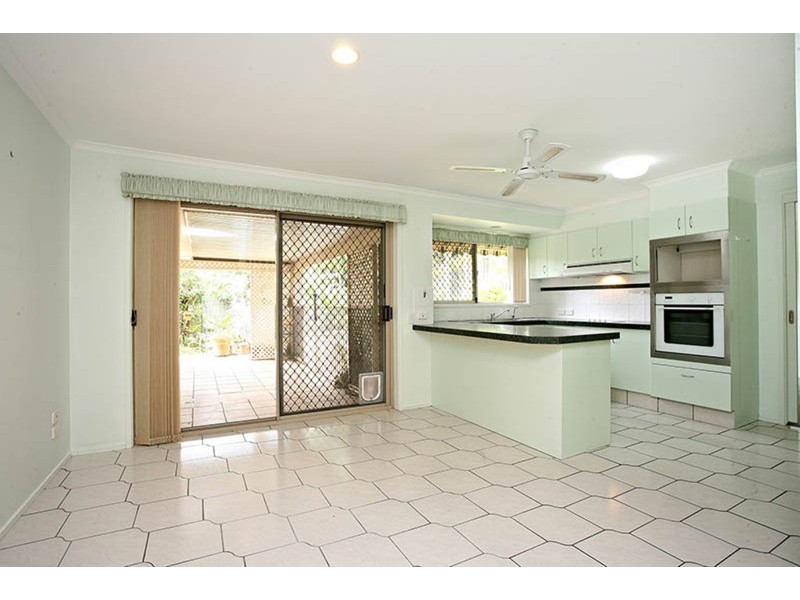 6 Macedon Close, Robina QLD 4226