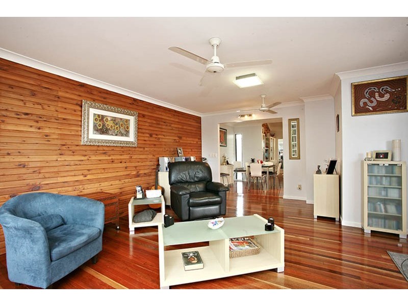 1 Gretel Drive, Mermaid Waters QLD 4218