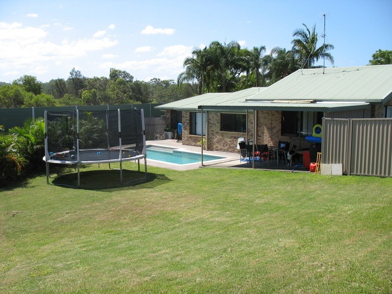 107 Highfield Drive, Merrimac QLD 4226