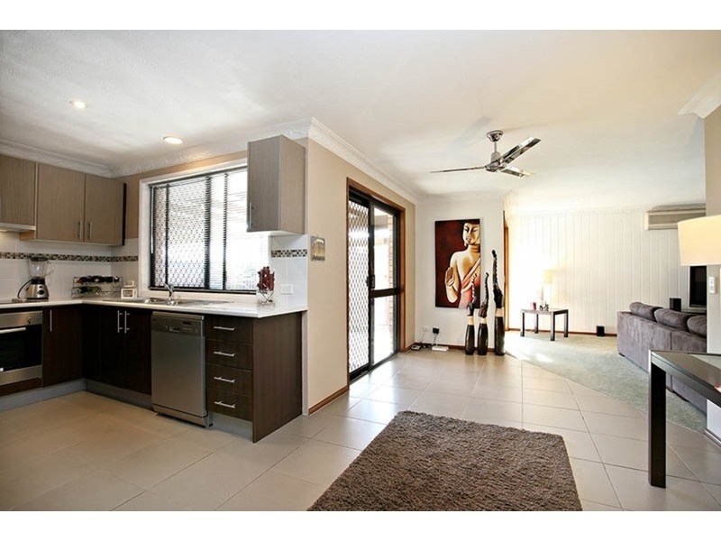 4 Cheltenham Drive, Robina QLD 4226