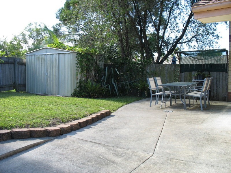 1/5 Greenlands Drive, Varsity Lakes QLD 4227