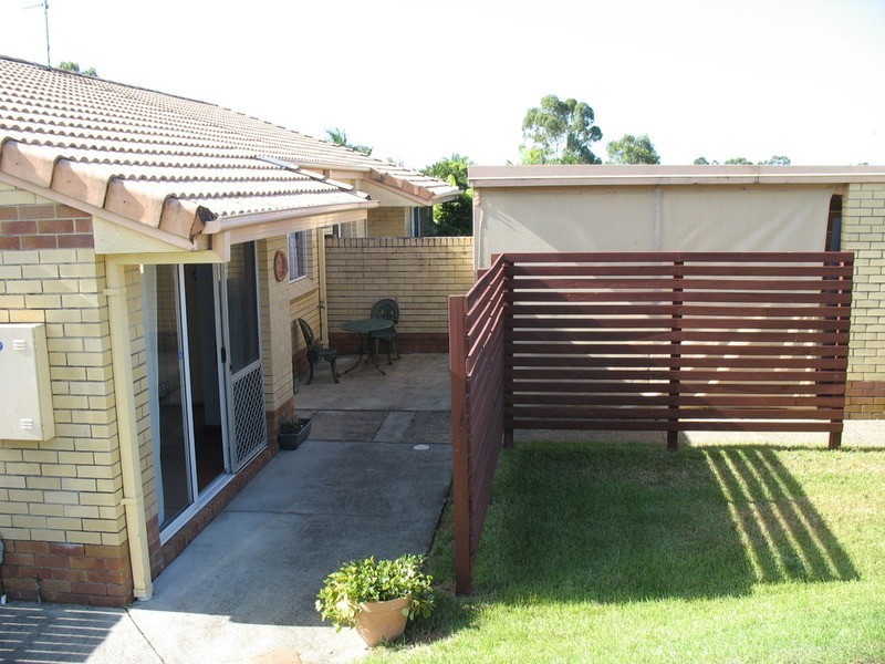 1/5 Greenlands Drive, Varsity Lakes QLD 4227