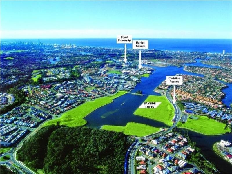 28 South Bay Drive, Varsity Lakes QLD 4227