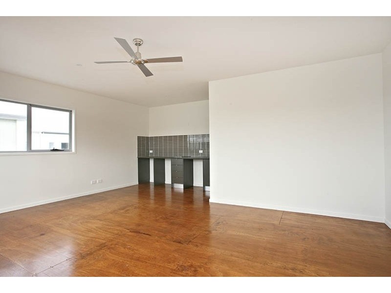 28 South Bay Drive, Varsity Lakes QLD 4227