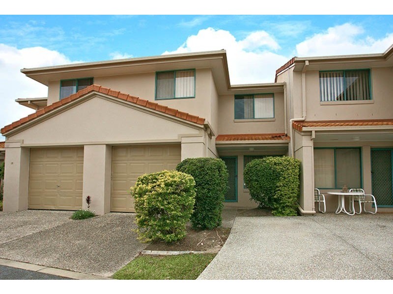 Scholar’s Cove 2/21 Regensberg Close, Varsity Lakes QLD 4227