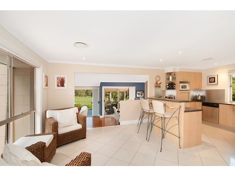 12 Chatswood Court, Robina QLD 4226