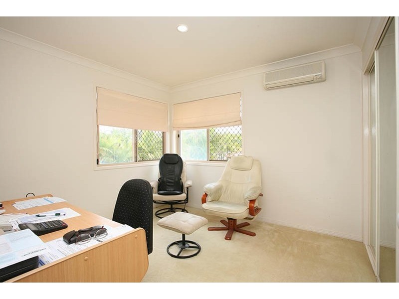 1/8 Peppertree Circuit, Robina QLD 4226