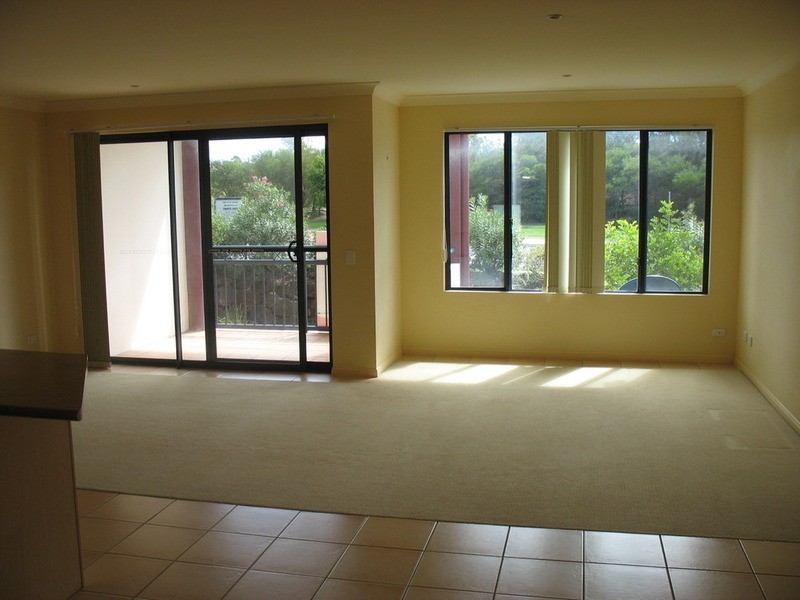 4/23 Peppertree Circuit, Robina QLD 4226