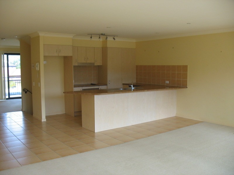 4/23 Peppertree Circuit, Robina QLD 4226