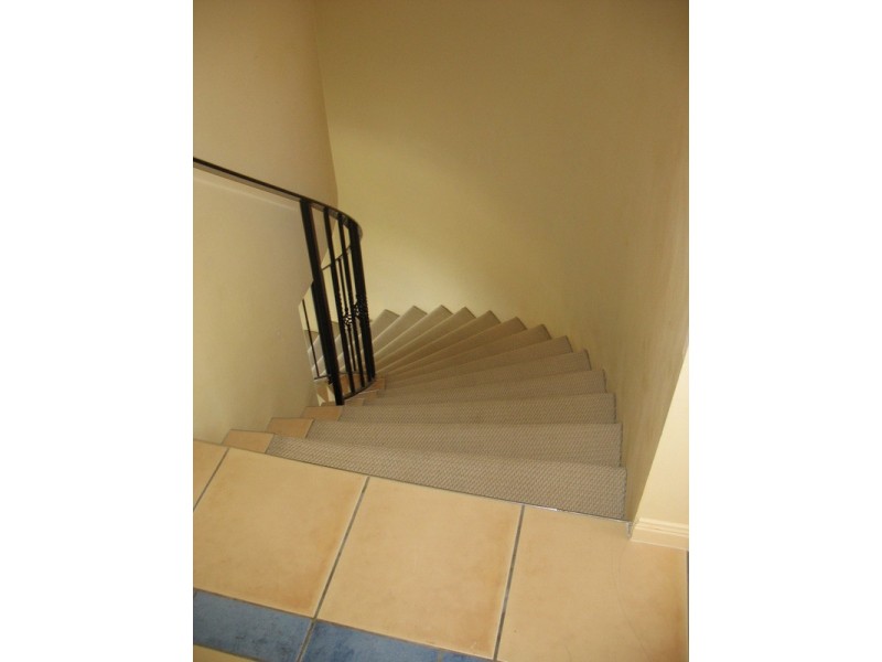 4/23 Peppertree Circuit, Robina QLD 4226