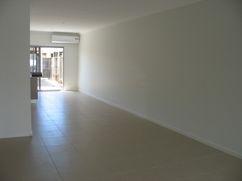 8 Jurien Place, Varsity Lakes QLD 4227