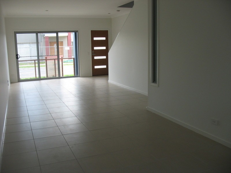 8 Jurien Place, Varsity Lakes QLD 4227
