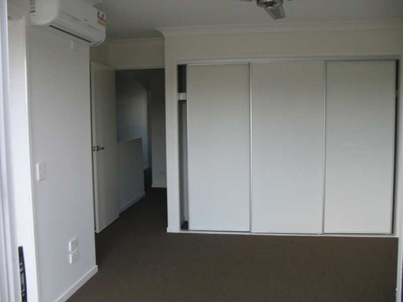 8 Jurien Place, Varsity Lakes QLD 4227