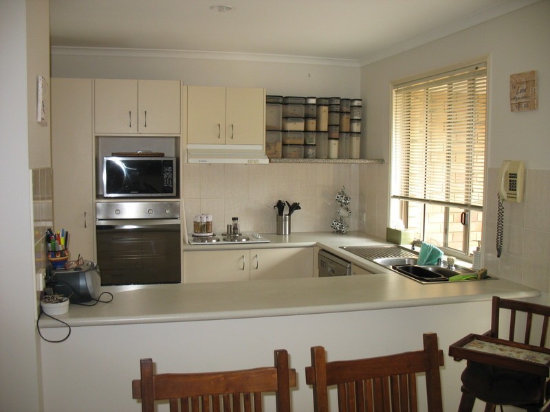 21 Parkside Circuit, Robina QLD 4226
