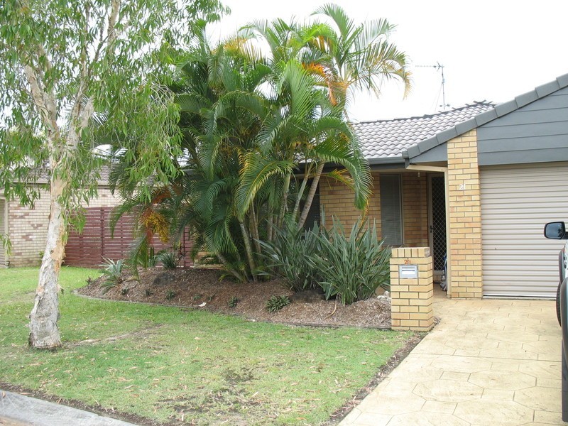 21 Parkside Circuit, Robina QLD 4226