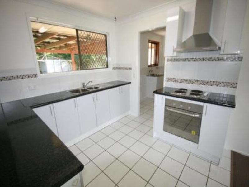 84 Rumrunner Street, Mermaid Waters QLD 4218