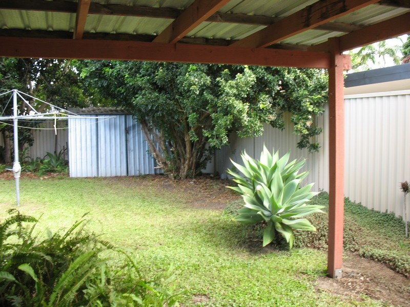 84 Rumrunner Street, Mermaid Waters QLD 4218