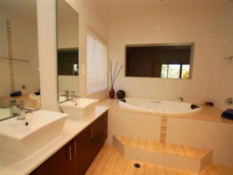 6 Golden Grove Boulevard, Reedy Creek QLD 4227