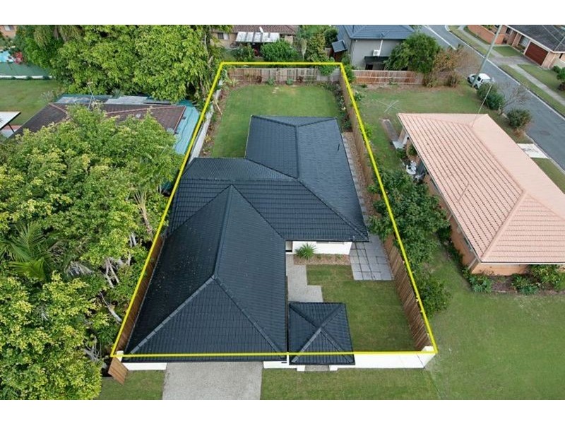 93 Vatakoula Parade, Mermaid Waters QLD 4218