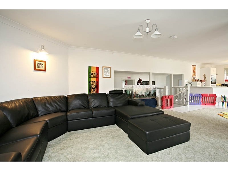 4 Bothwell Street, Robina QLD 4226