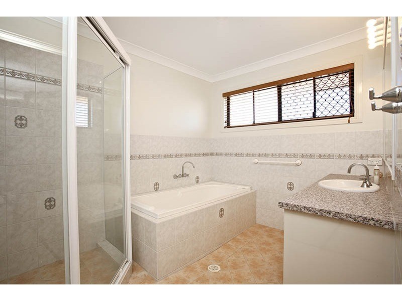 14 Lancewood Circuit, Robina QLD 4226