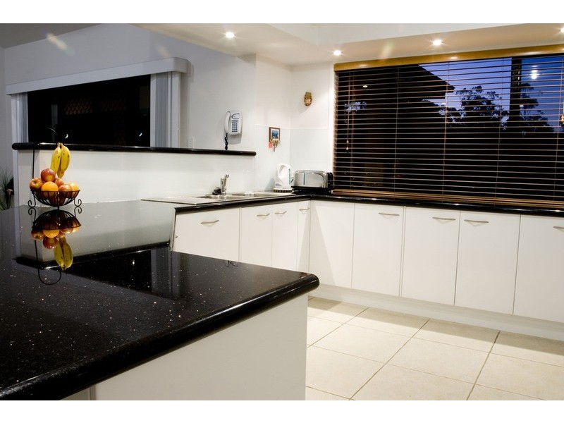 1 Bayswater Avenue, Varsity Lakes QLD 4227