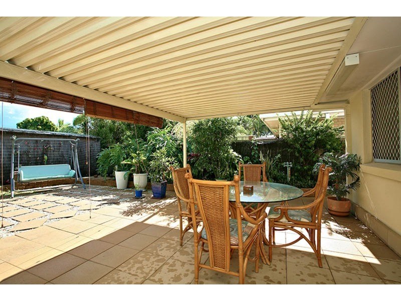 83 Vatakoula Parade, Mermaid Waters QLD 4218