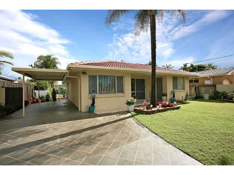 83 Vatakoula Parade, Mermaid Waters QLD 4218