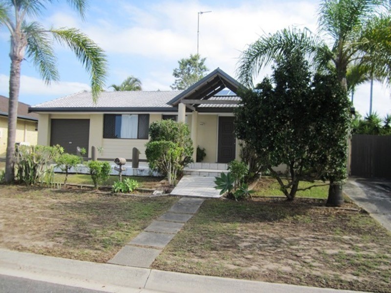 100 Rumrunner Street, Mermaid Waters QLD 4218