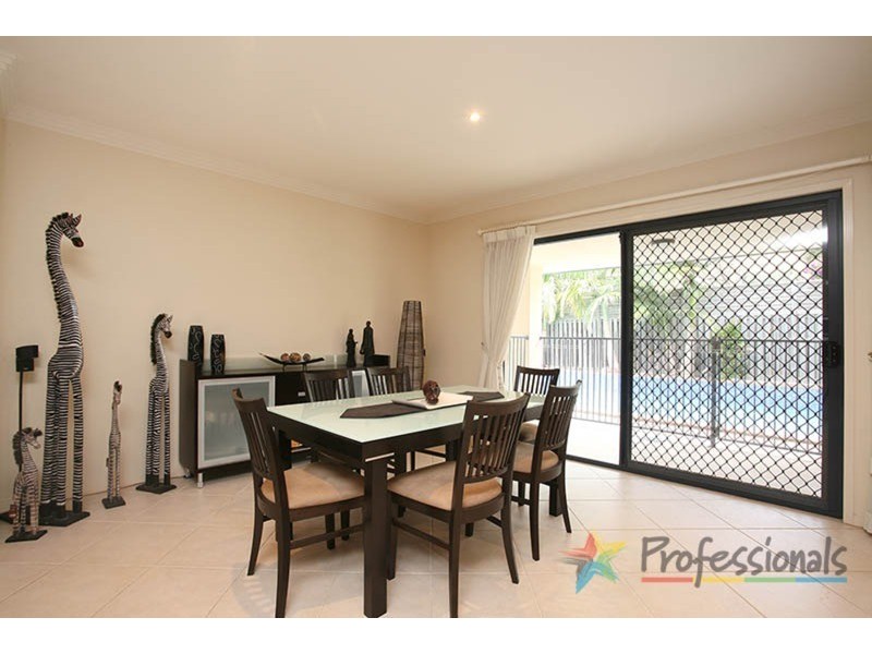 51 Lancewood Circuit, Robina QLD 4226