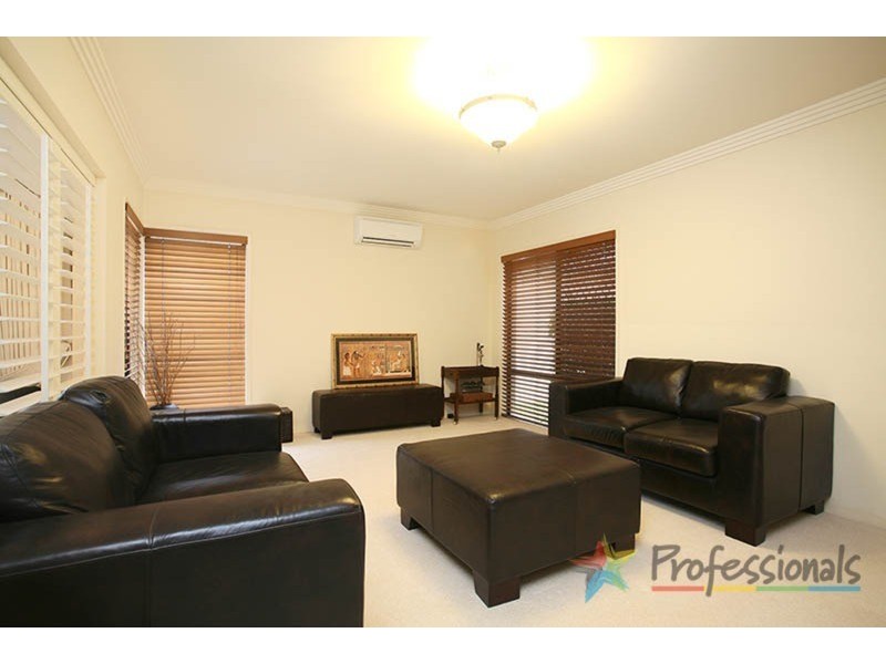 51 Lancewood Circuit, Robina QLD 4226