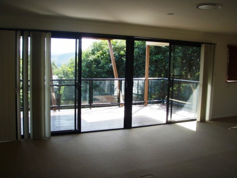 5/2 Ridgeline Way, Highland Park QLD 4211