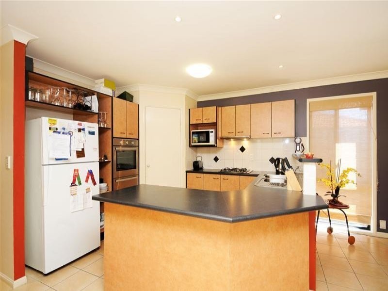 16 Lancewood Circuit, Robina QLD 4226