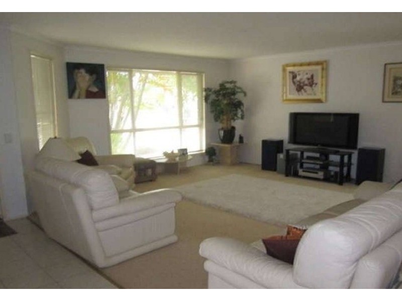 21 Parkside Circuit, Robina QLD 4226