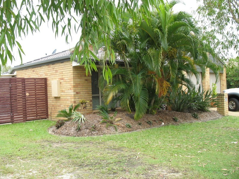 21 Parkside Circuit, Robina QLD 4226