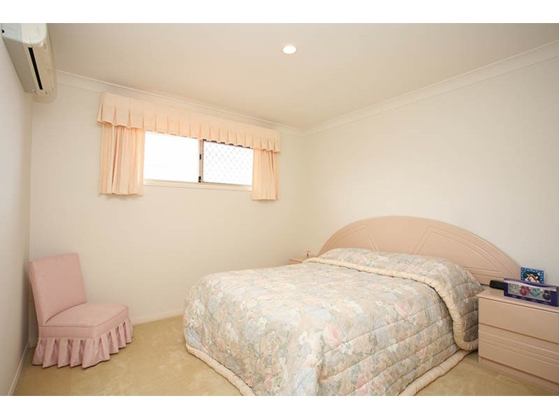 1/8 Peppertree Circuit, Robina QLD 4226