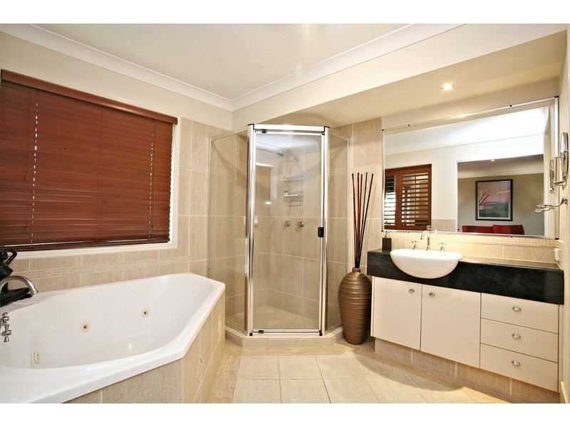 24 Leopardwood Circuit, Robina QLD 4226