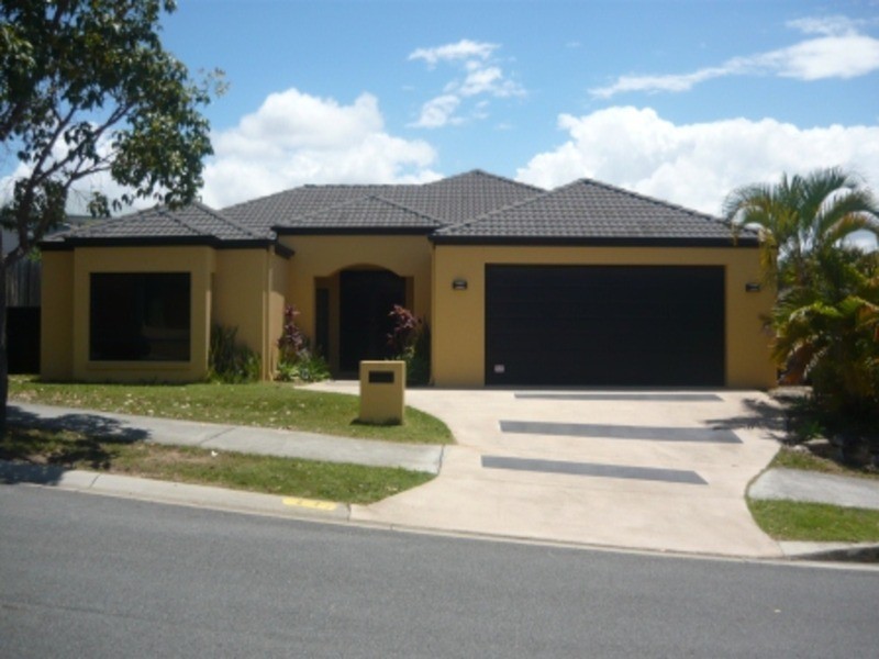 27 Hillridge Crescent, Varsity Lakes QLD 4227